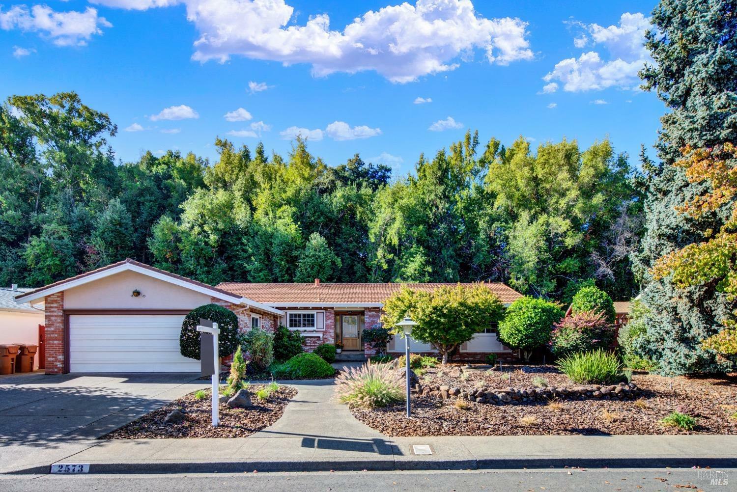 Property Photo:  2573 Rollingwood Drive  CA 94558 