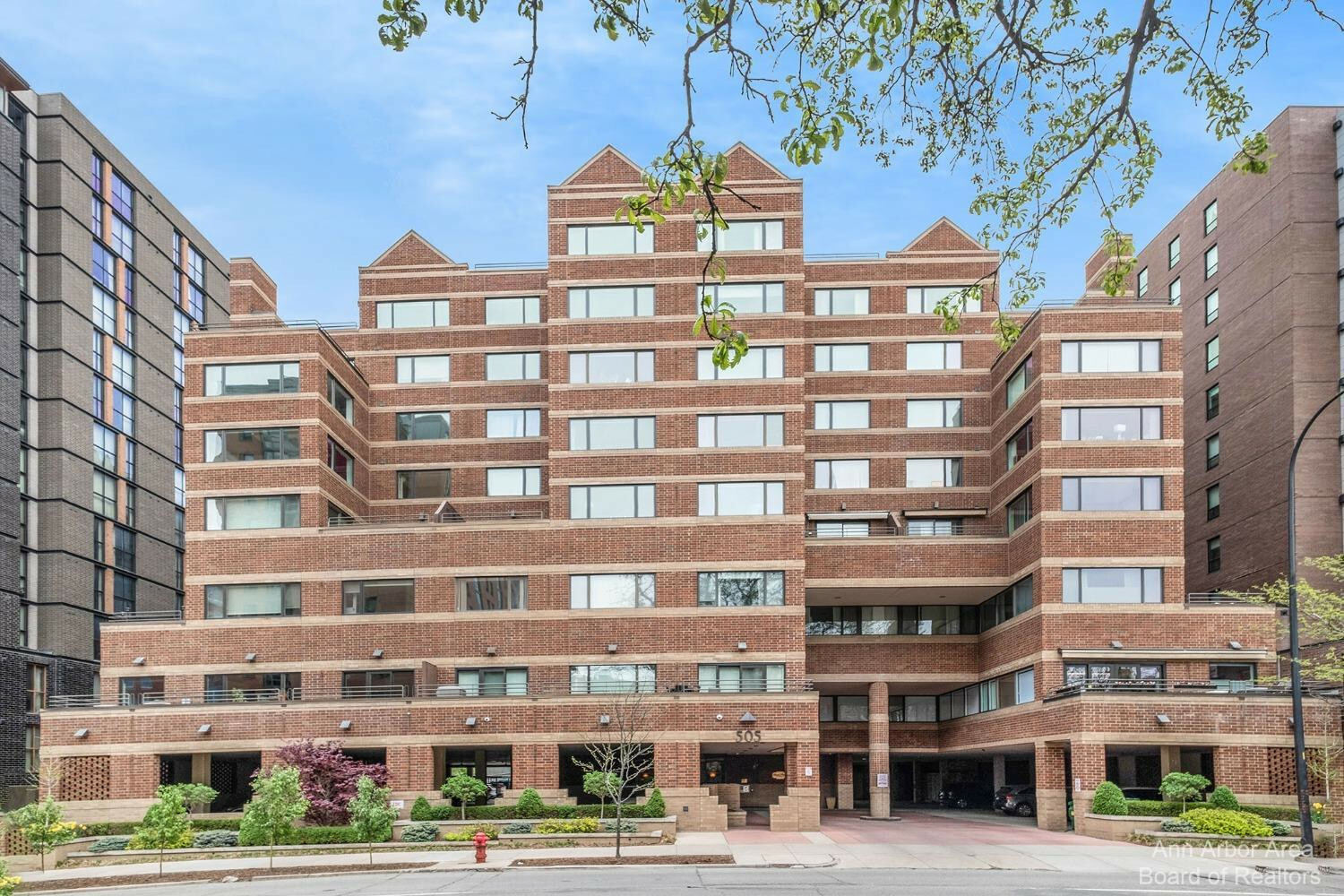 Property Photo: 505 E Huron Street MI 48104