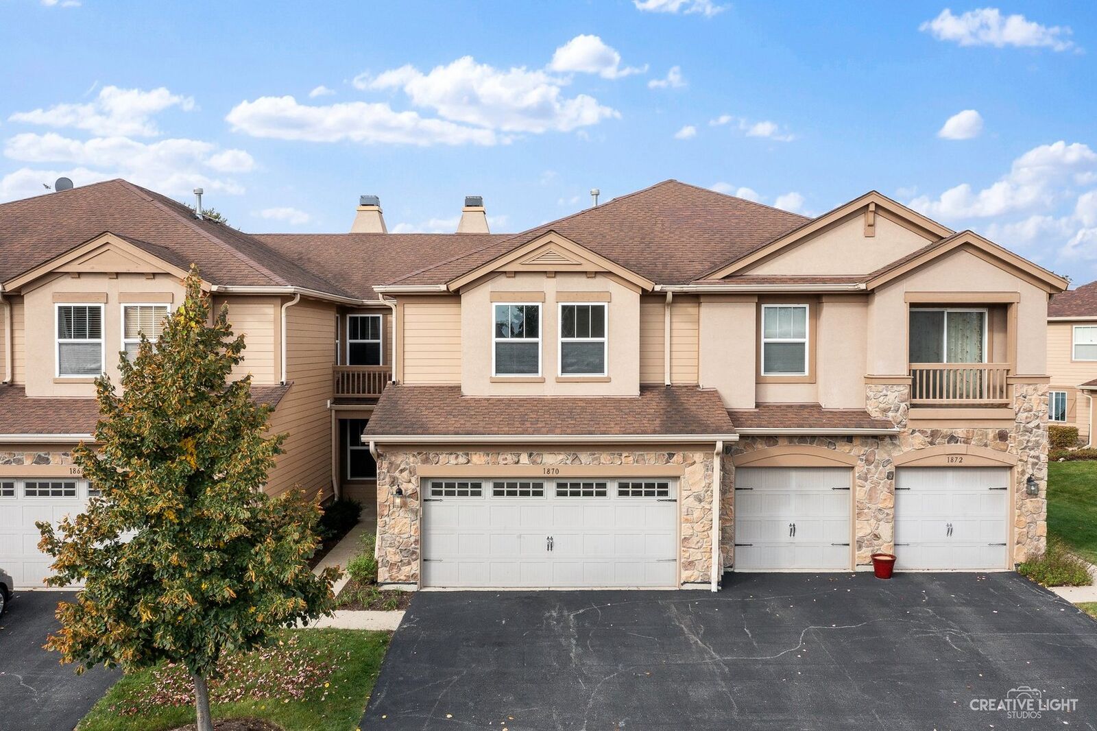 Property Photo: 1870 Crenshaw Circle 0 IL 60061