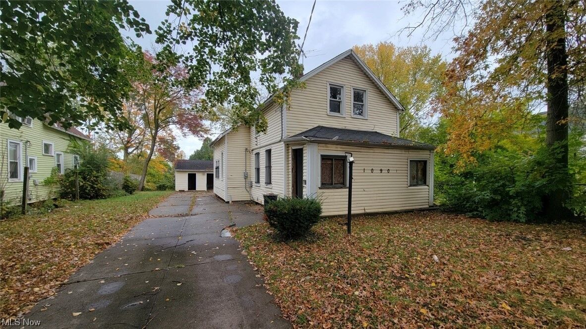 Property Photo:  10901 Shale Avenue  OH 44104 