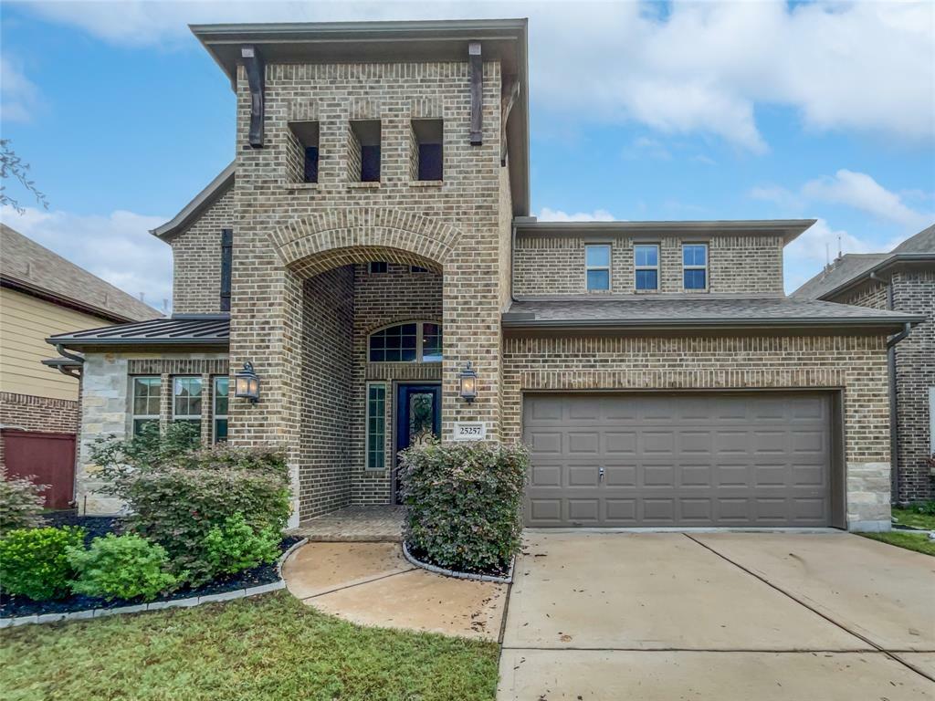 Property Photo:  25257 Forest Ledge Drive  TX 77365 