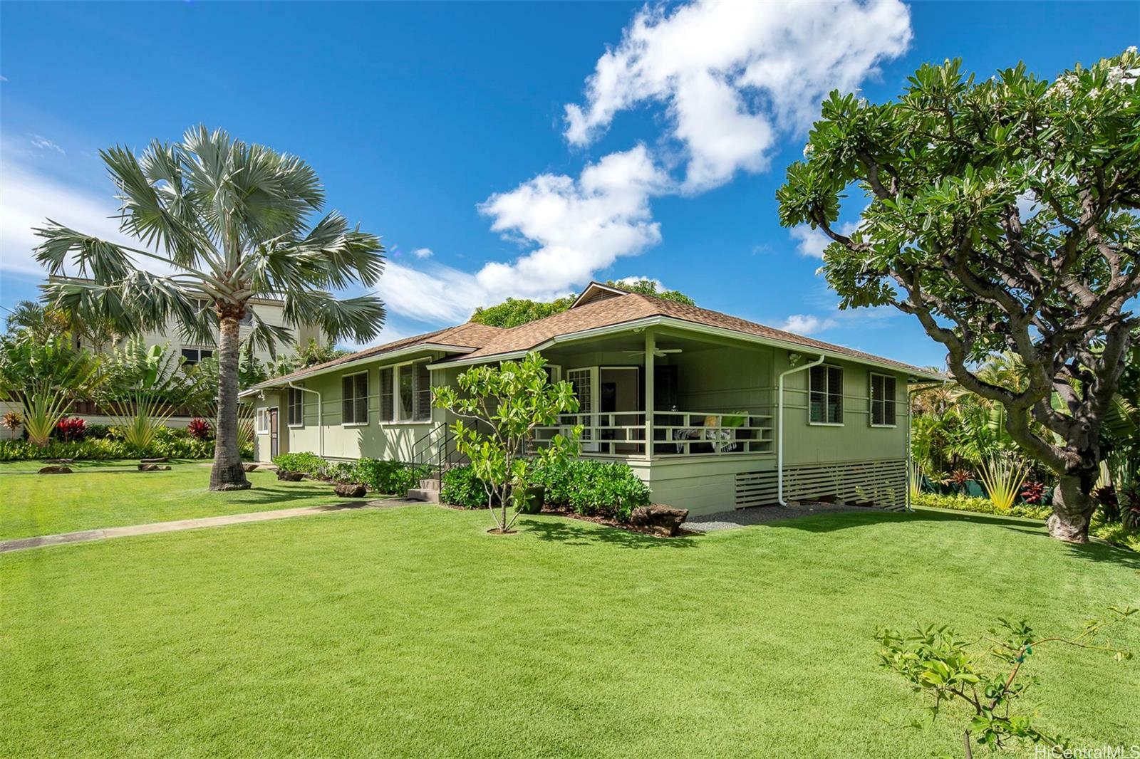 Property Photo:  3761 Kanaina Avenue  HI 96815 