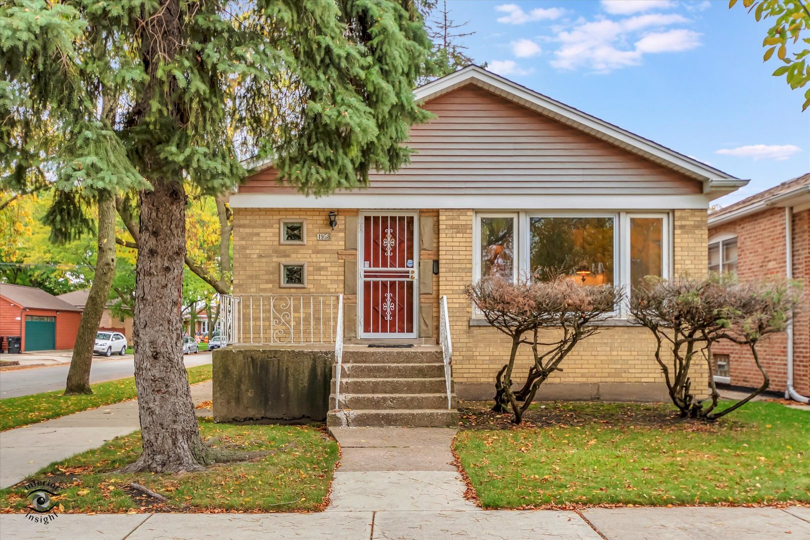 Property Photo:  4958 S Leclaire Avenue  IL 60638 