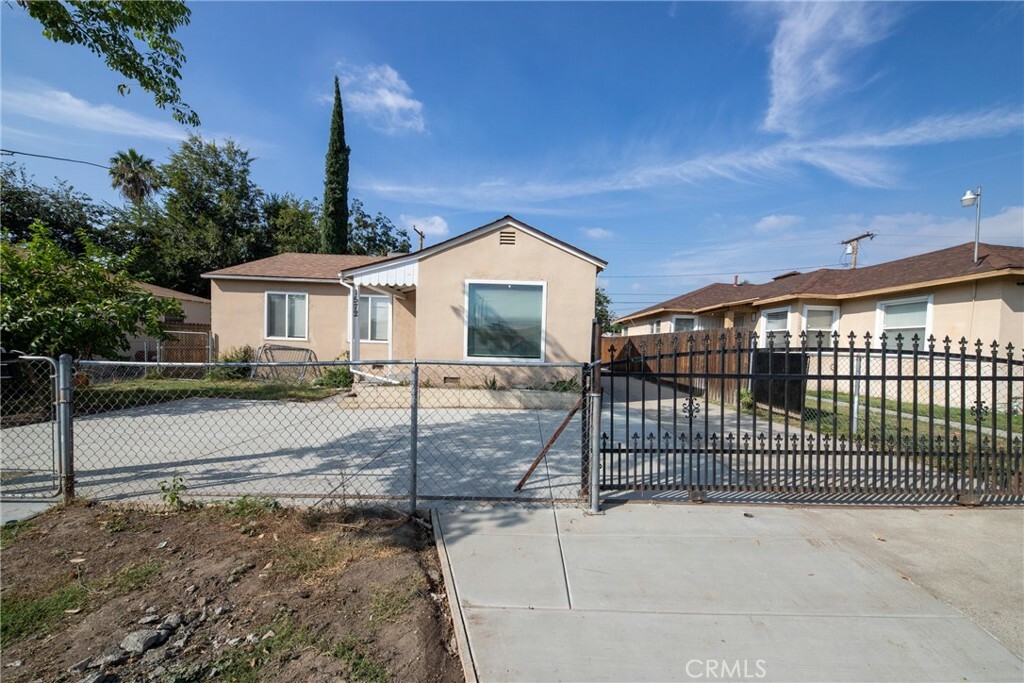 Property Photo:  1572 Belle Street  CA 92404 