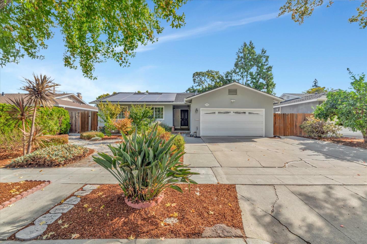 Property Photo:  1556 Warbler Avenue  CA 94087 