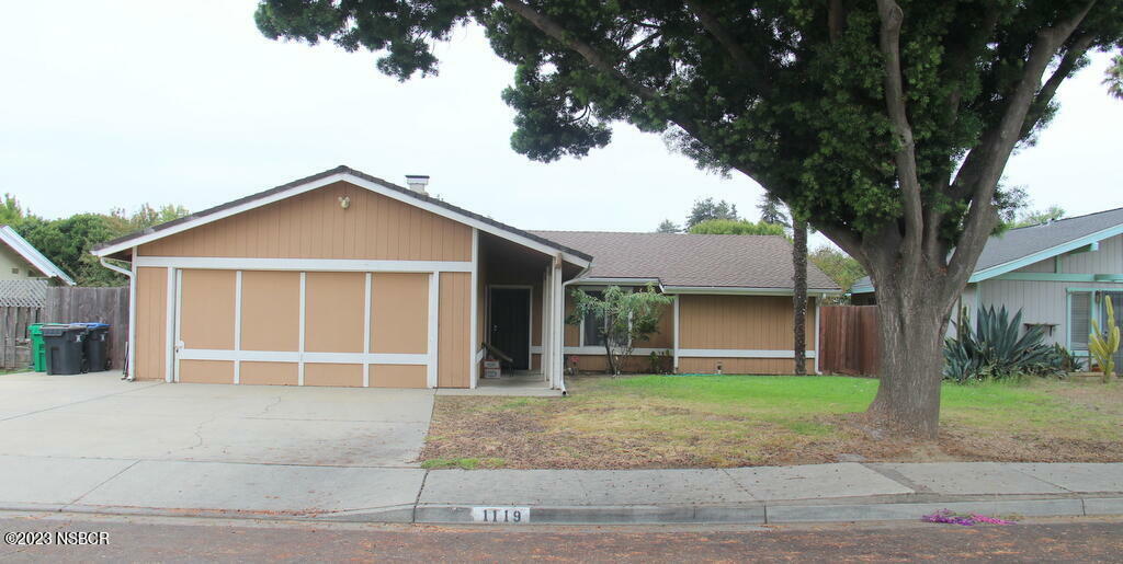 Property Photo:  1119 Hal Avenue  CA 93454 