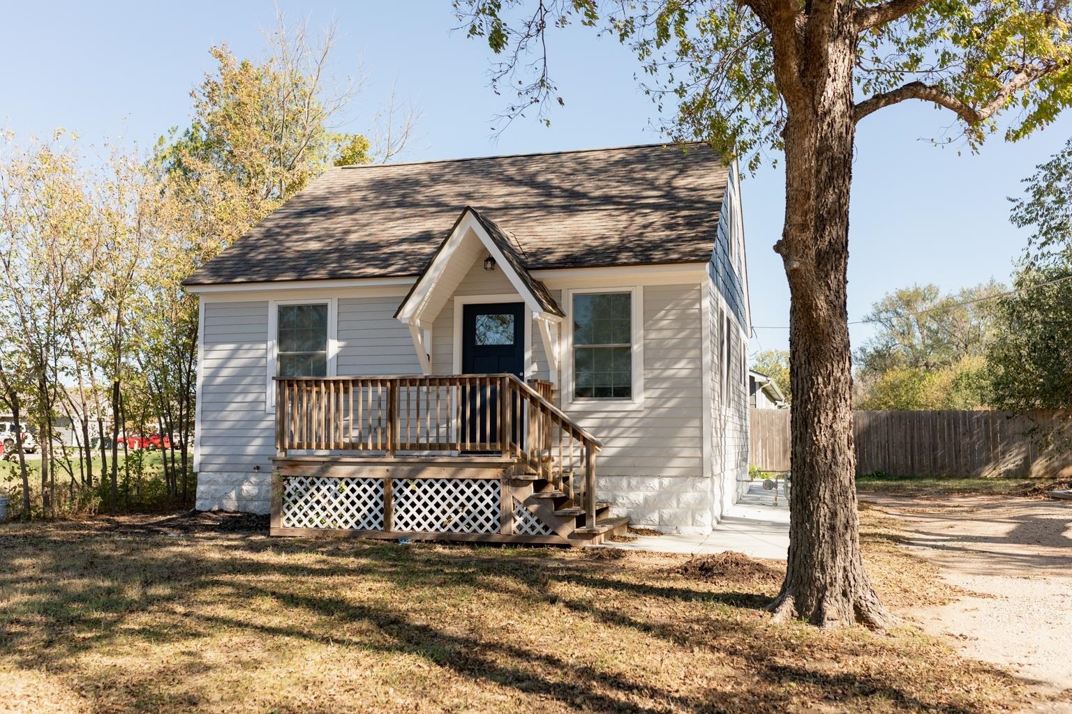 Property Photo:  1250 N Curtis St  KS 67212 