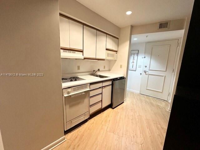 Property Photo: 5727 SW 72nd St 5727 FL 33143