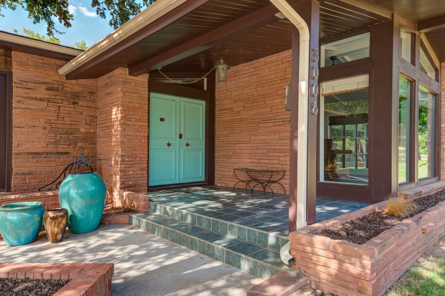 Property Photo: 3006 24th Street TX 79410