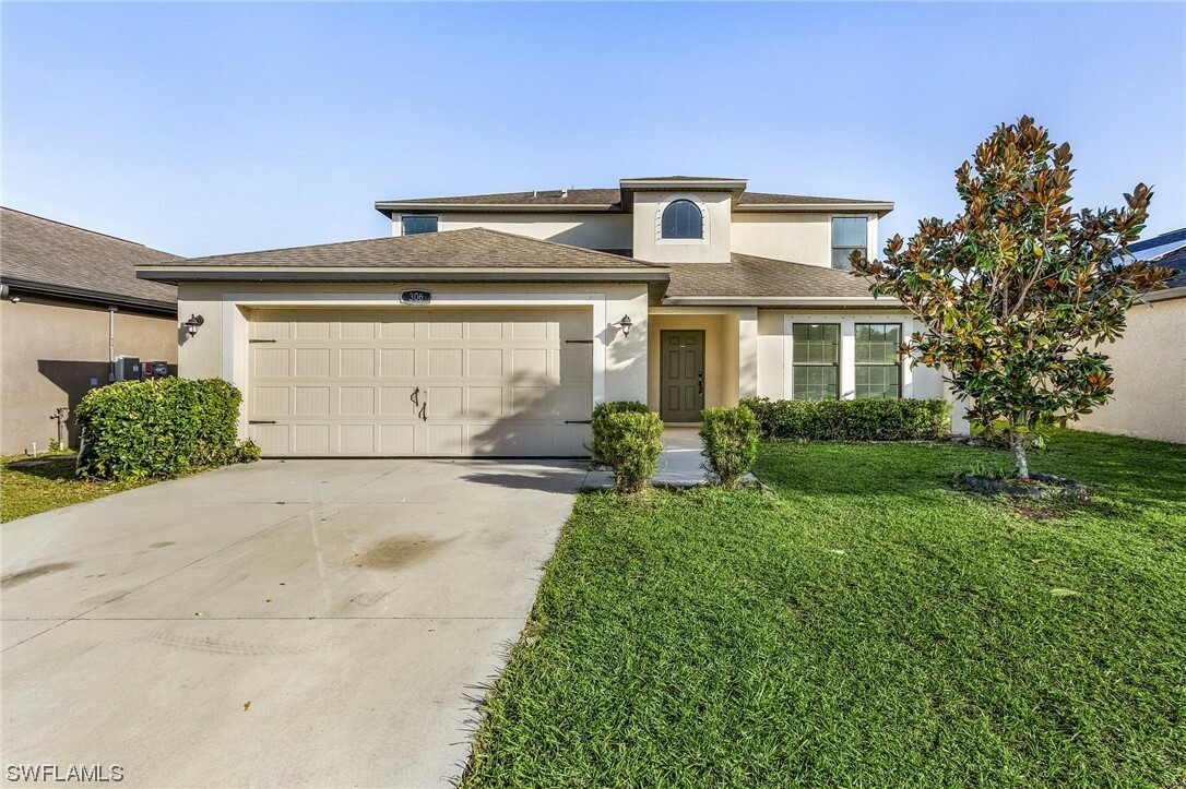 Property Photo: 306 Shadow Lakes Drive FL 33974
