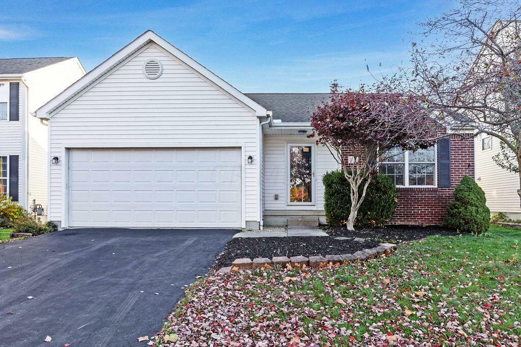 Property Photo: 2330 Myrtle Valley Drive OH 43228