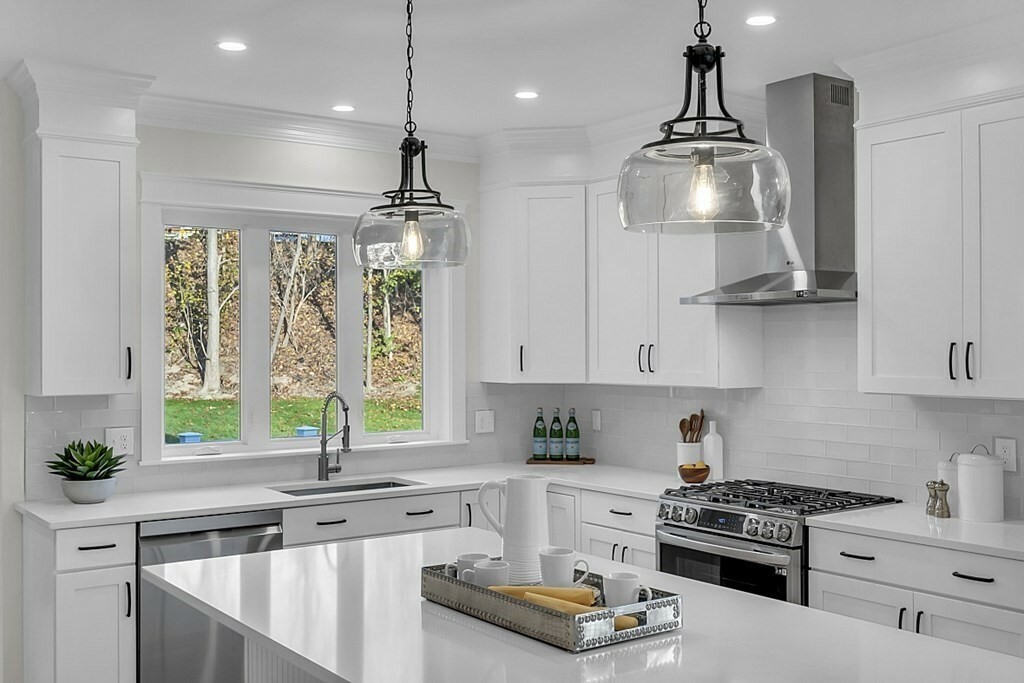 Property Photo: 5 McMahon St 5 MA 01863