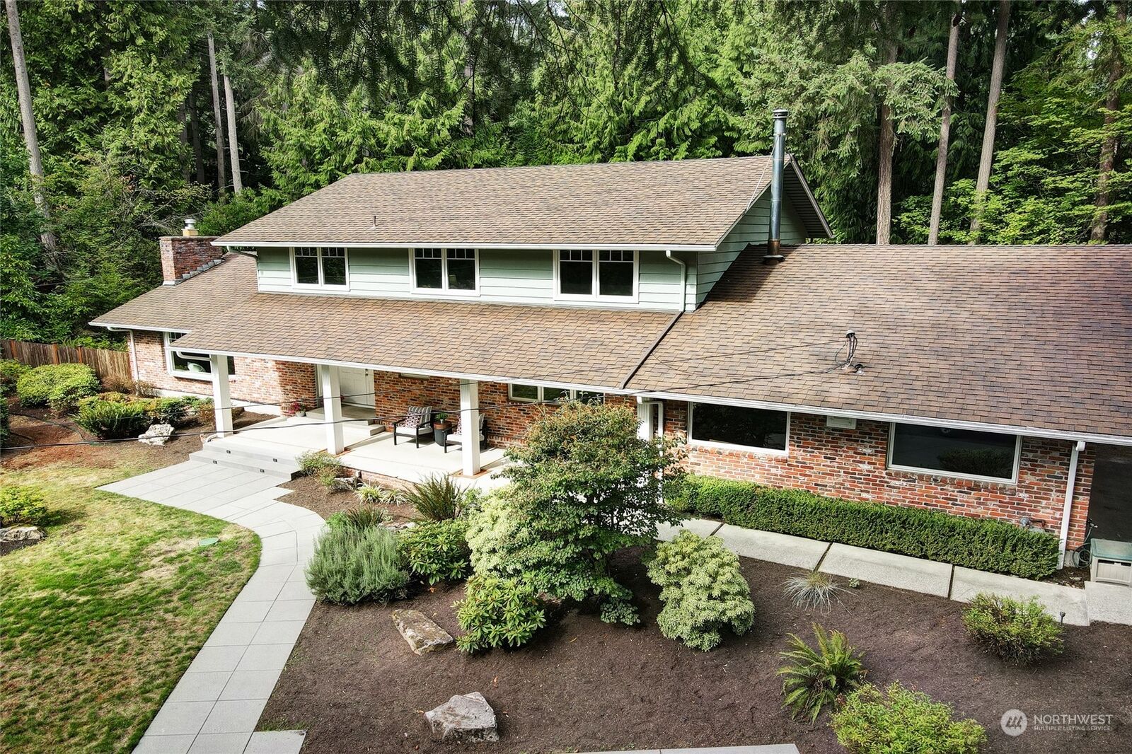 Property Photo:  3049 137th Avenue NE  WA 98005 
