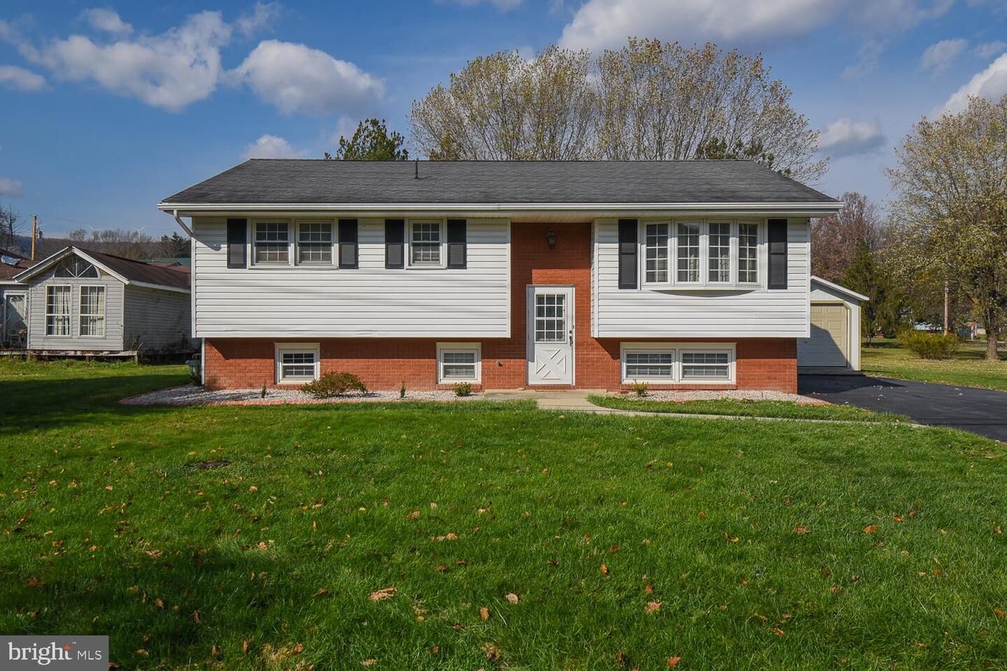 Property Photo:  27 Seneca Lane  WV 26726 