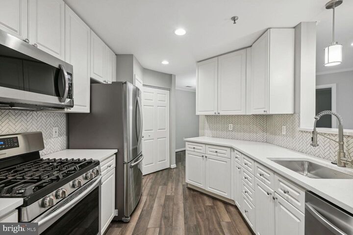 5563 Seminary Road 216  Falls Church VA 22041 photo