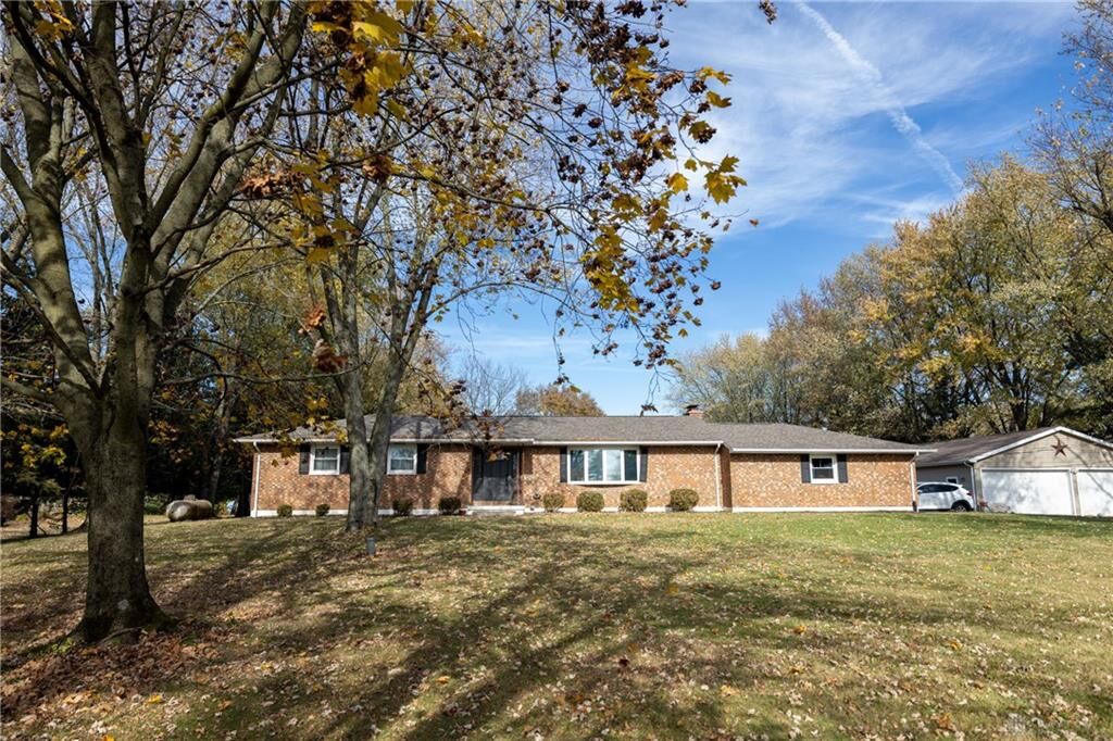 Property Photo: 6210 Johnson Road OH 45502