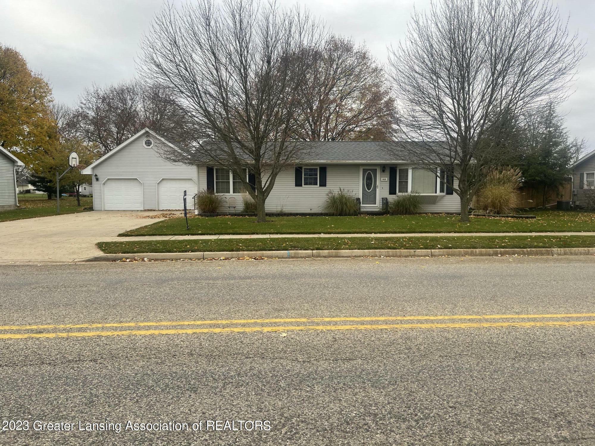 869 Lyons Road  Portland MI 48875 photo