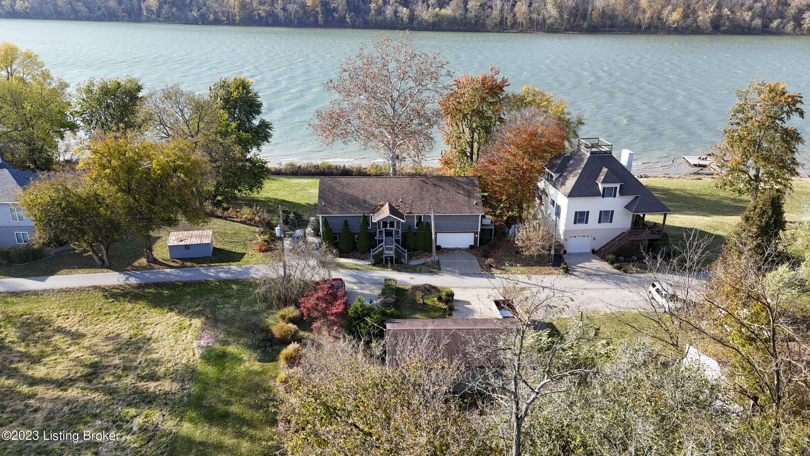 Property Photo:  6031 Front St  KY 40077 