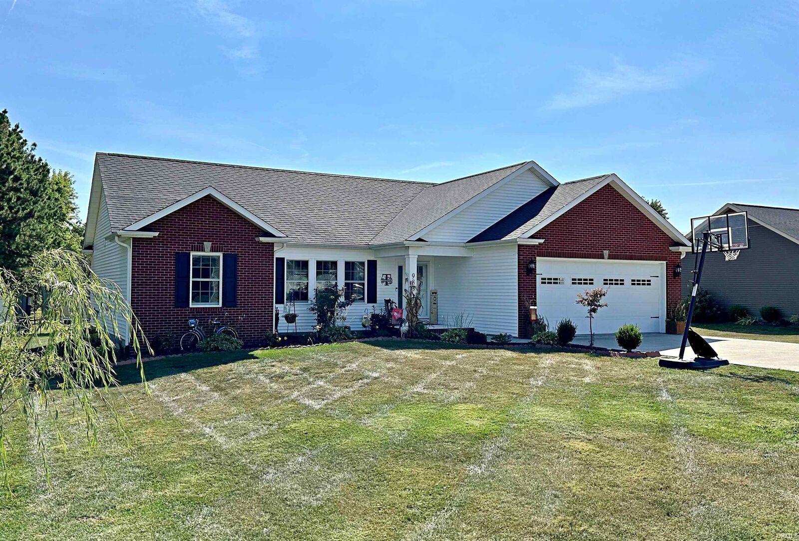 Property Photo:  983 E 75 S  IN 47501 