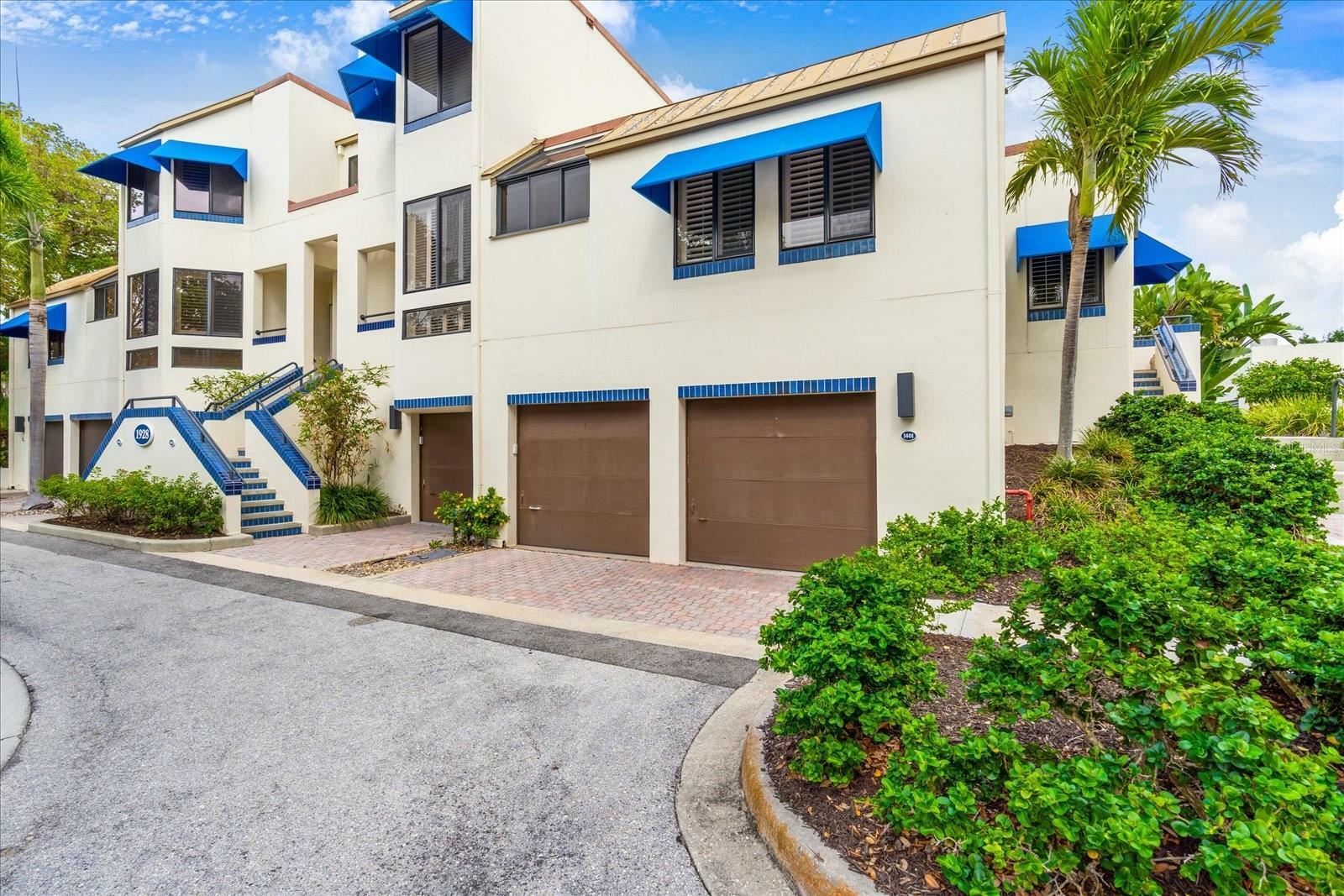 Property Photo:  1928 Harbourside Drive 1401  FL 34228 