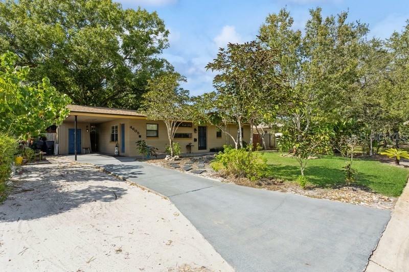 Property Photo:  4605 S Shamrock Road  FL 33611 