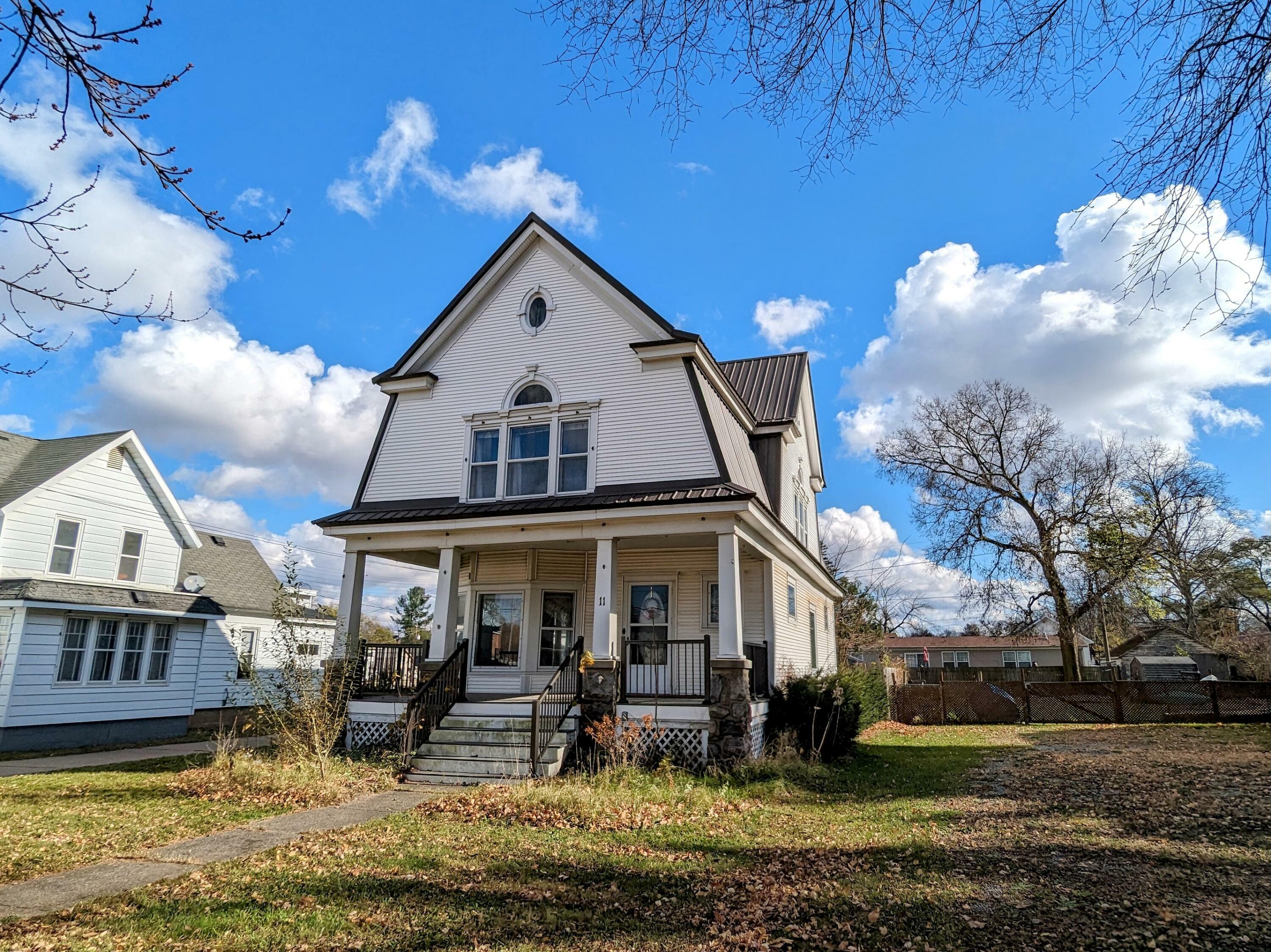 Property Photo:  11 S Center Street  MI 49057 