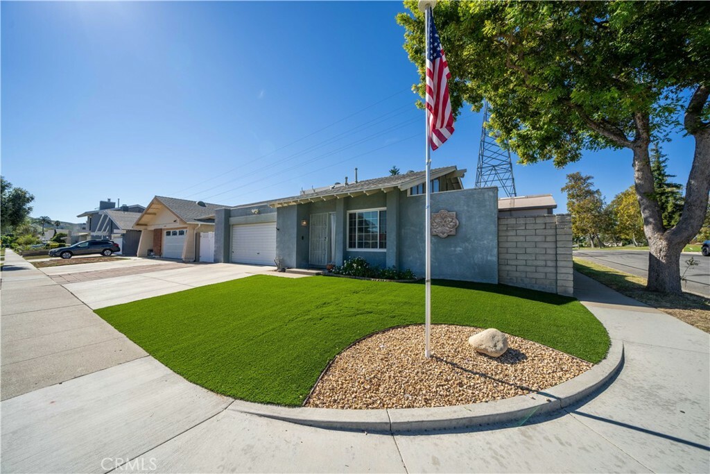 Property Photo:  2141 Hietter Avenue  CA 93063 