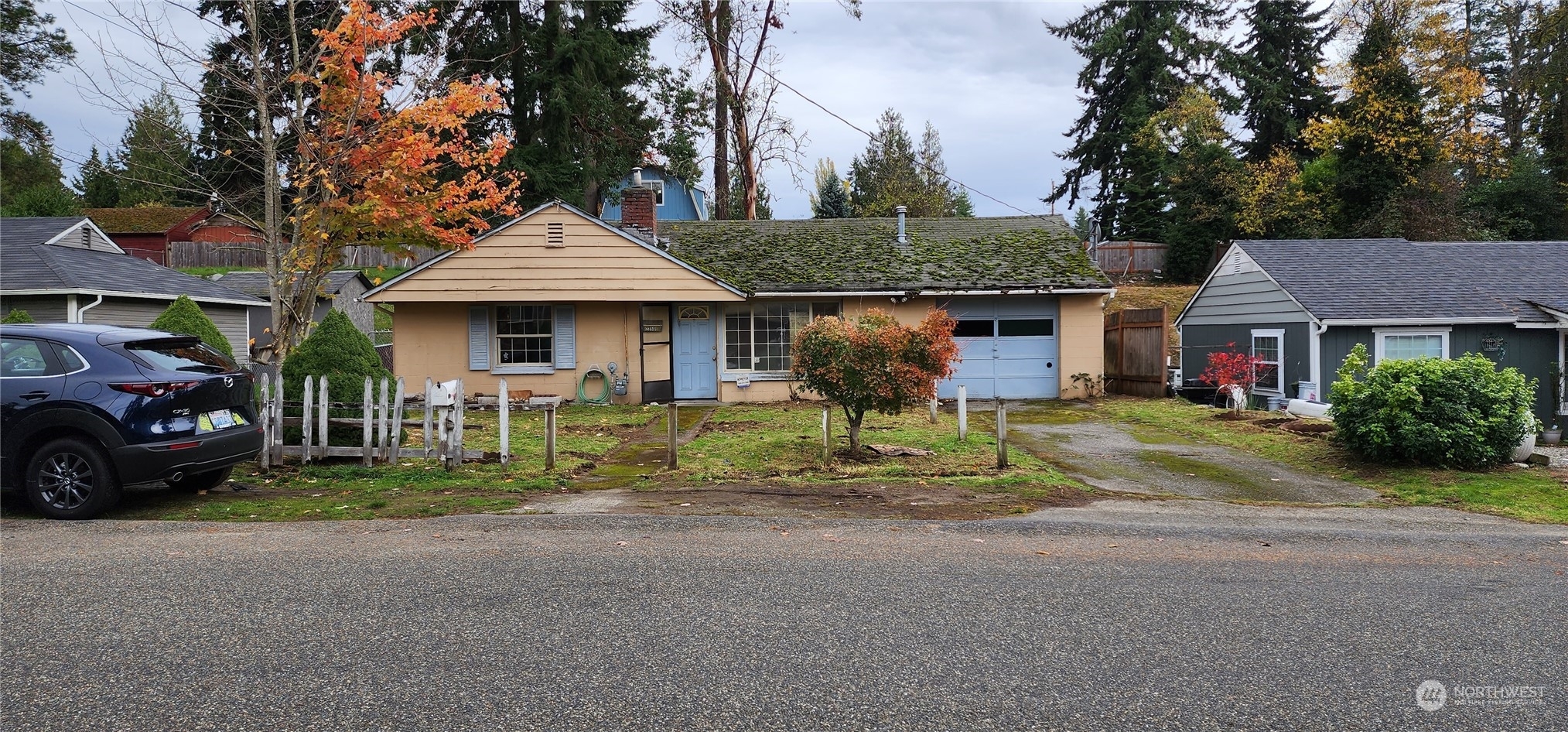 Property Photo:  23501 55th Avenue W  WA 98043 