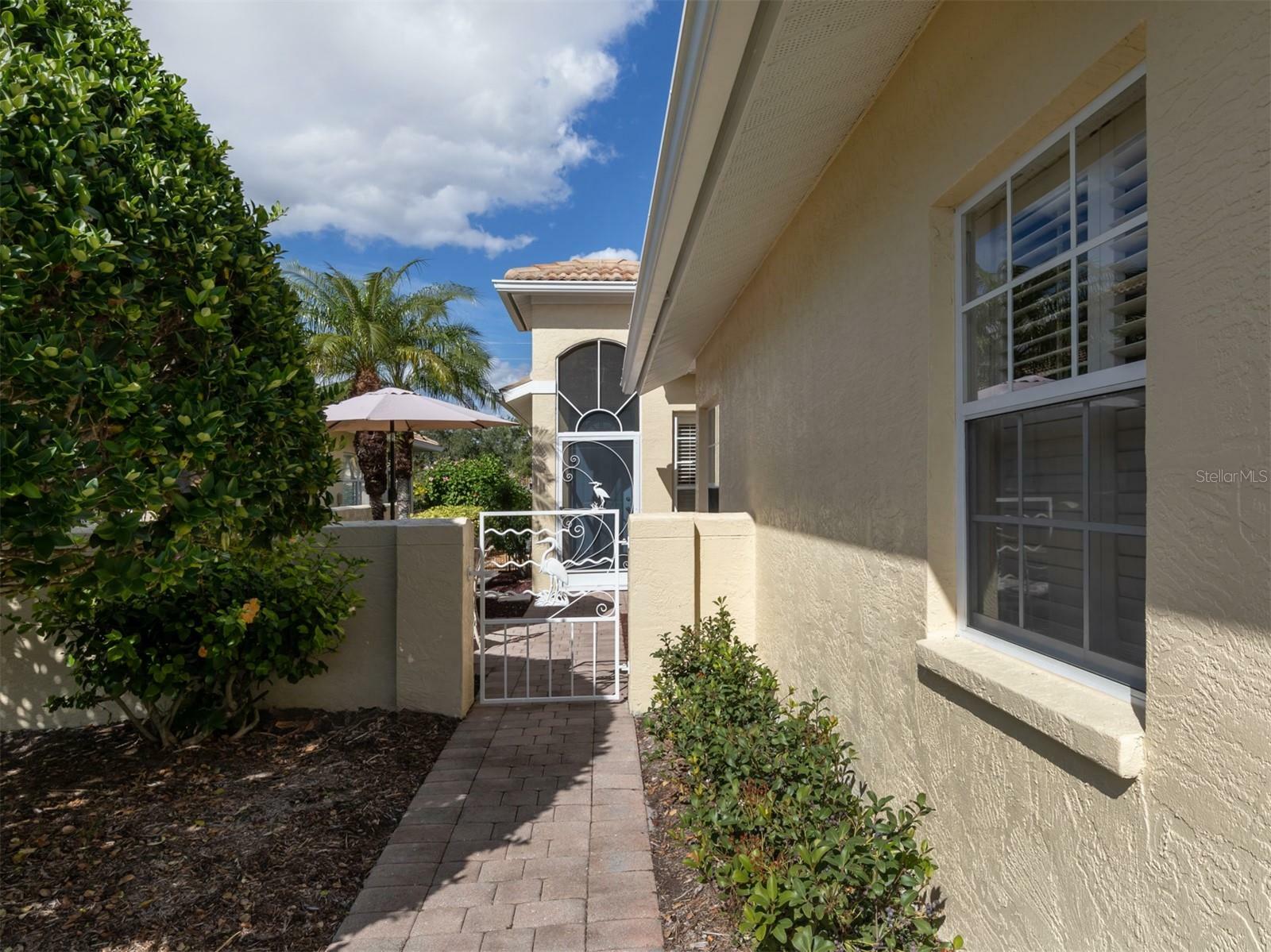 Property Photo:  234 Vista Del Lago Way  FL 34292 