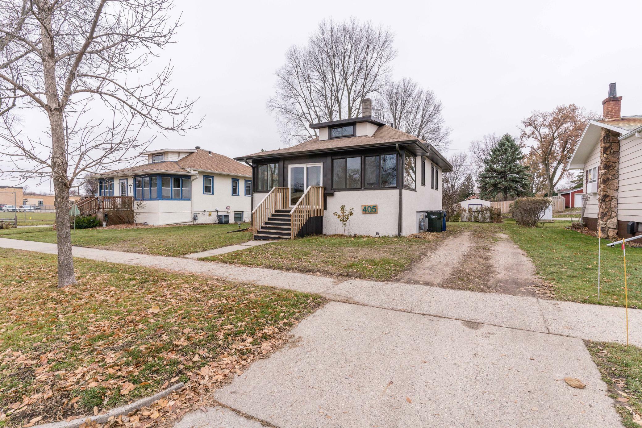 Property Photo:  405 W Bancroft Avenue  MN 56537 