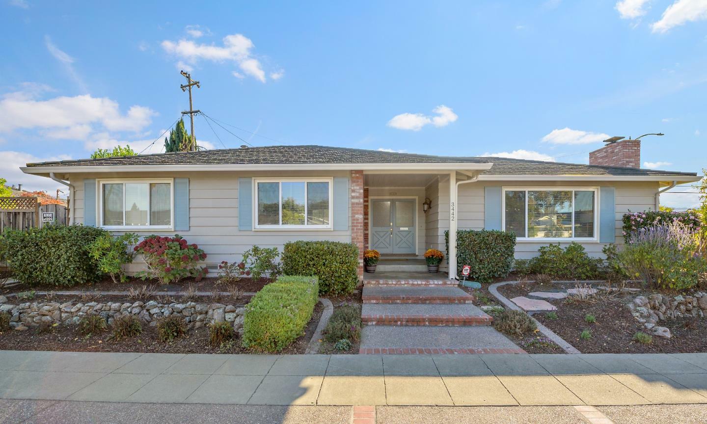 Property Photo: 3442 Lynn Oaks Drive CA 95117