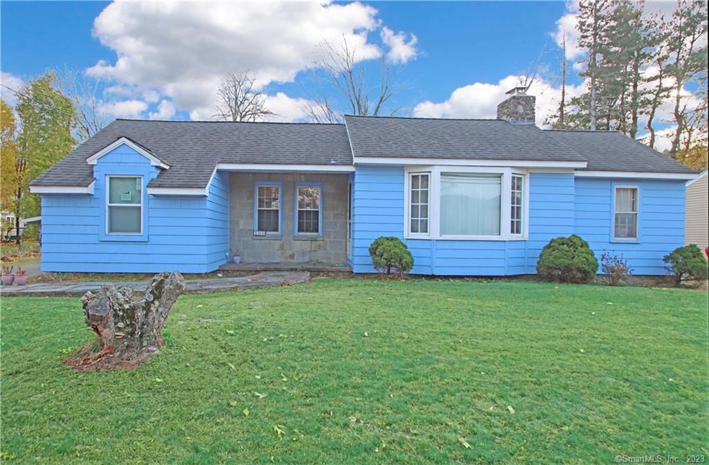 Property Photo: 109 Baldwin Avenue CT 06450