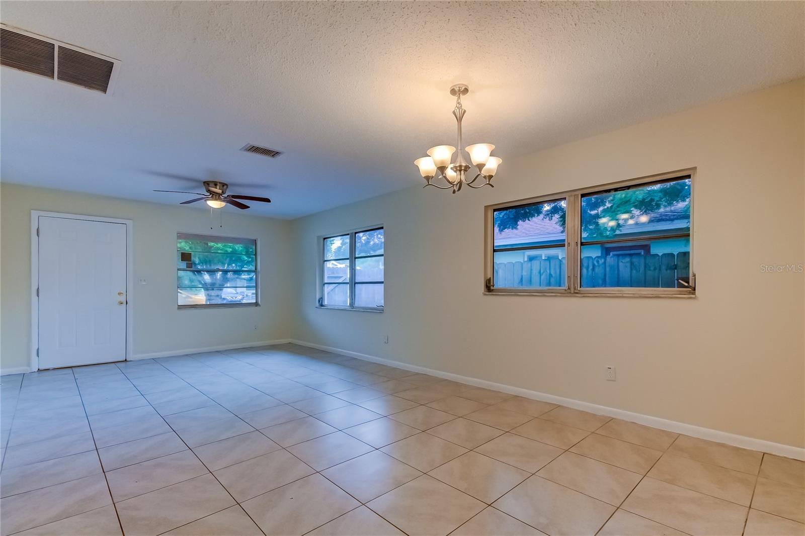 Property Photo: 1115 Carlton Street FL 33755