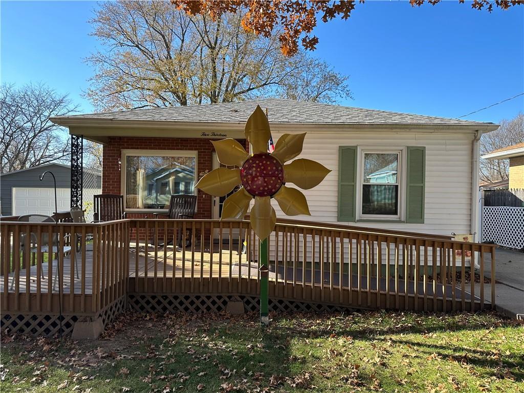 Property Photo: 513 S Isabella Street 61727