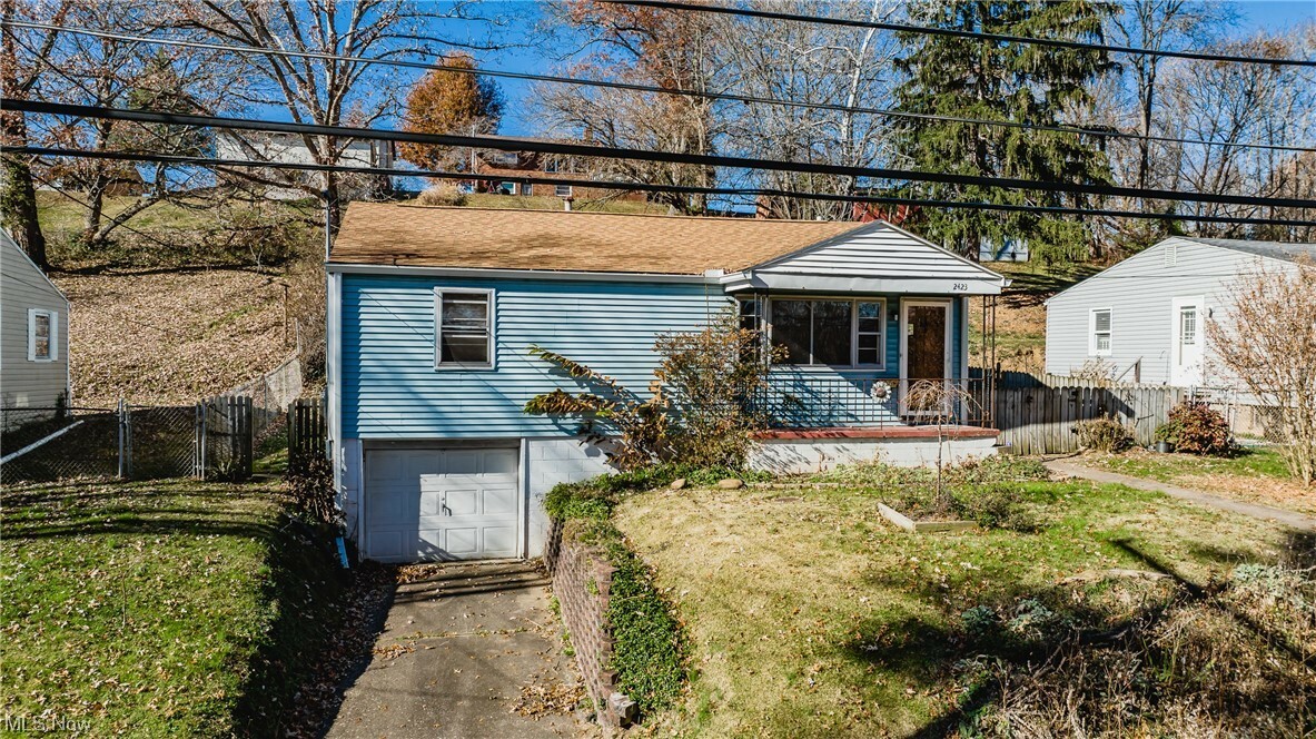 Property Photo:  2423 Morningside Avenue  WV 26101 