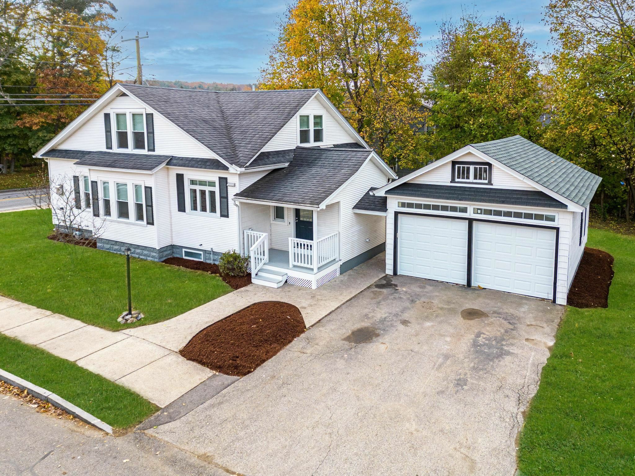 Property Photo: 15 E Dunstable Road NH 03060-5865
