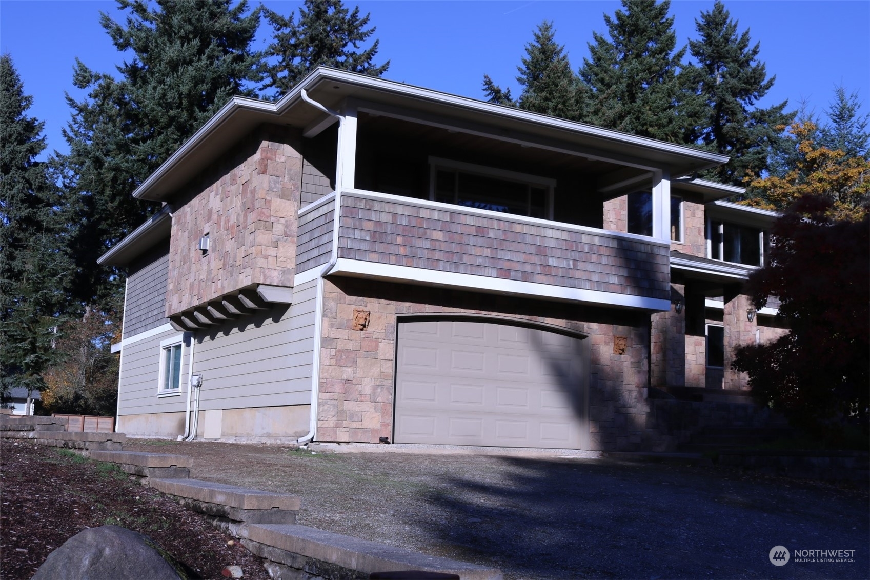 Property Photo:  310 SW 203rd St  WA 98166 