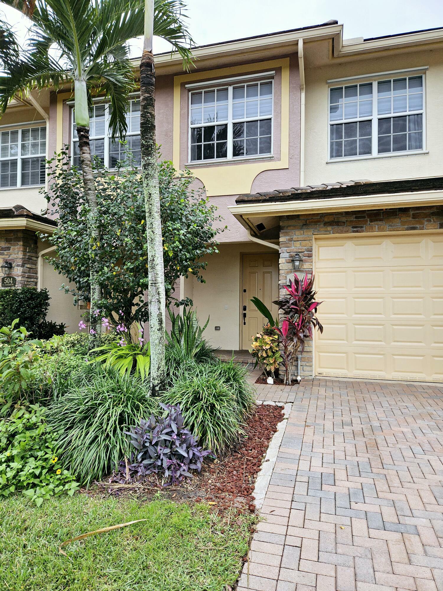 Property Photo:  500 SE Bloxham Way  FL 34997 