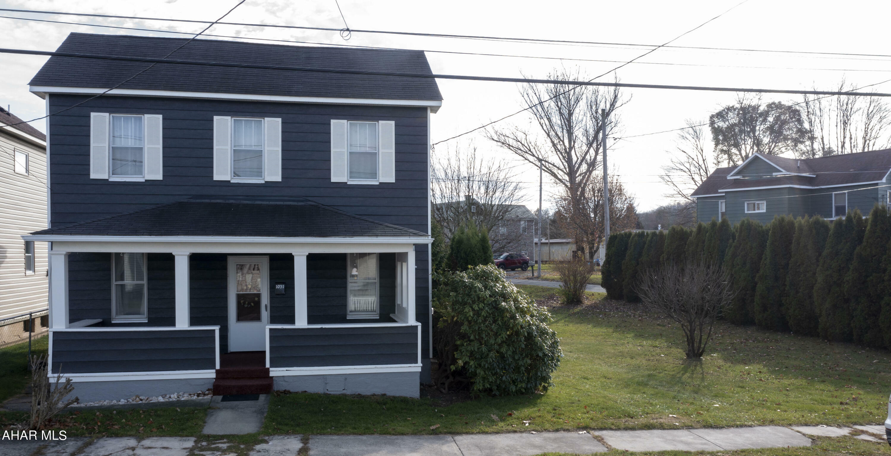 Property Photo:  1031 Jefferson Avenue  PA 15946 