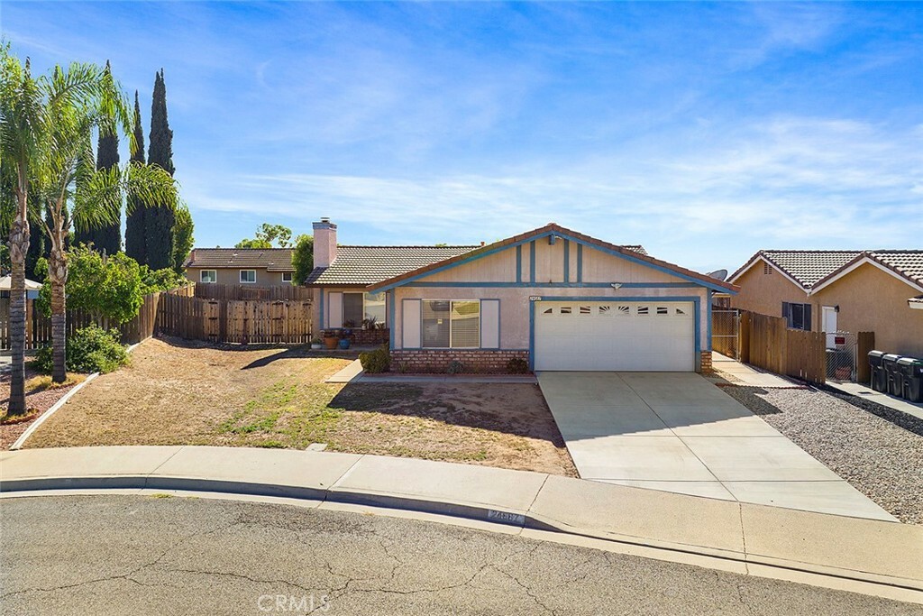 Property Photo:  24687 Summerfield Drive  CA 92557 