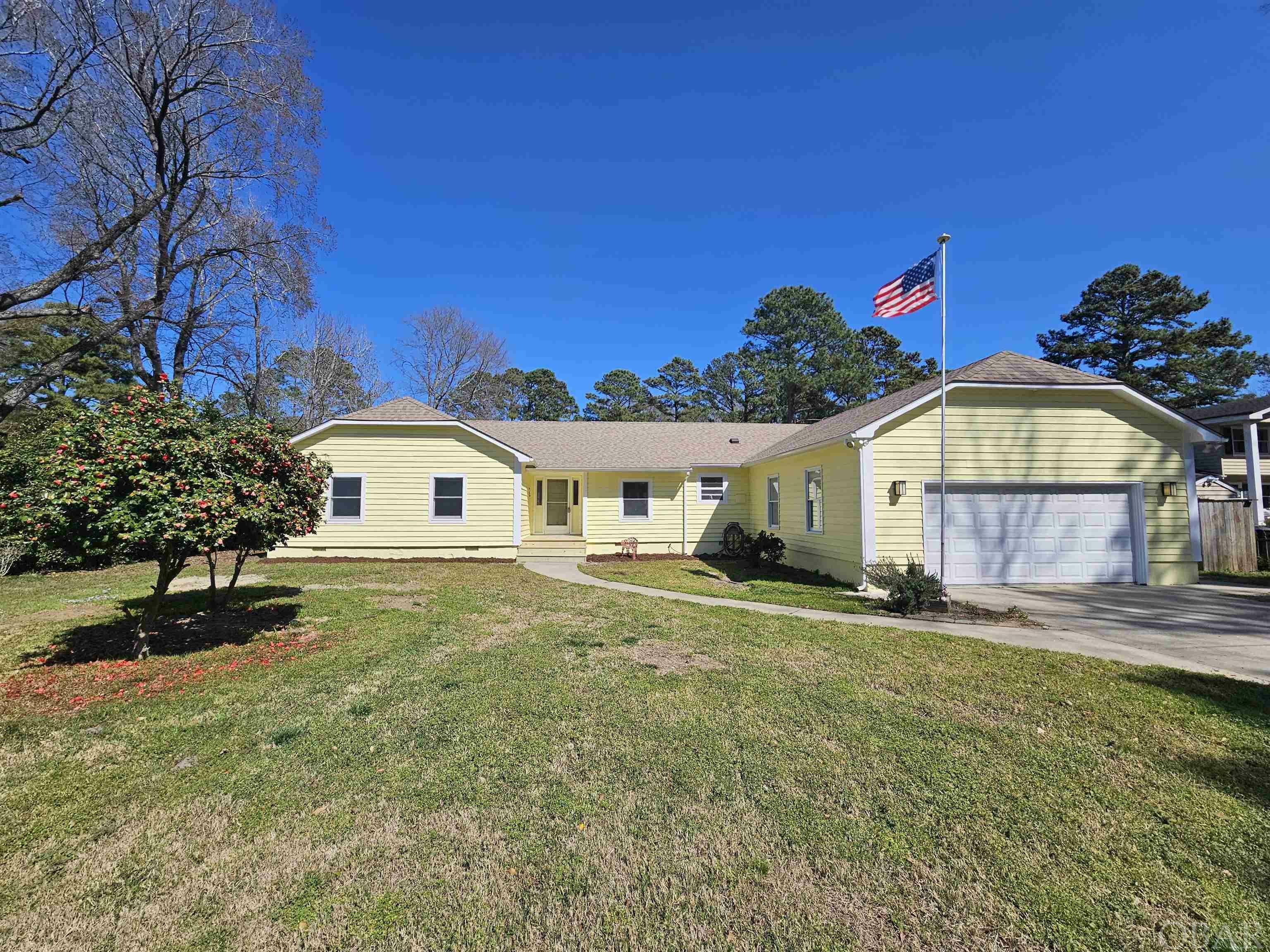 Property Photo:  48 Duck Woods Drive  NC 27949 