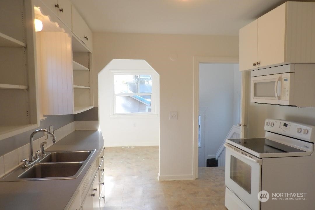 Property Photo: 2733 McLeod Road WA 98225