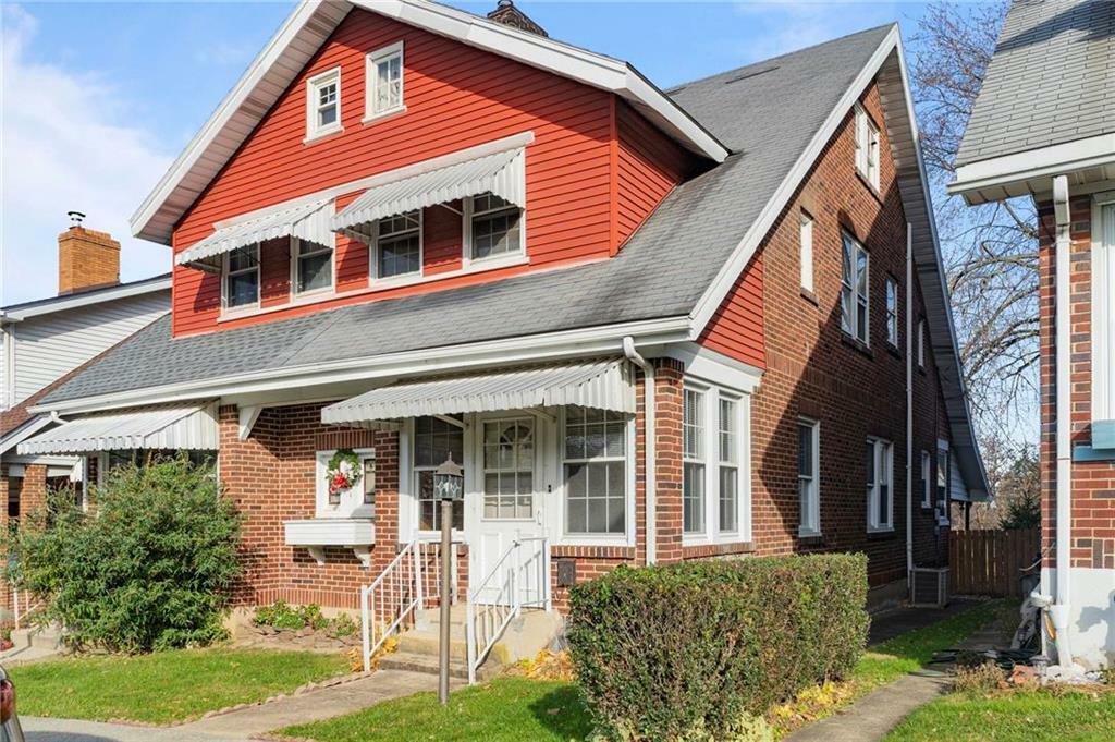 Property Photo:  611 Greene Court  PA 18015 