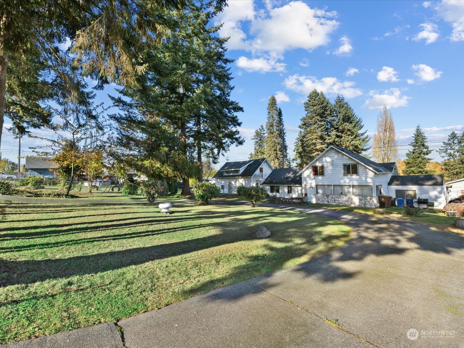 Property Photo:  1611 E 62nd Street  WA 98404 