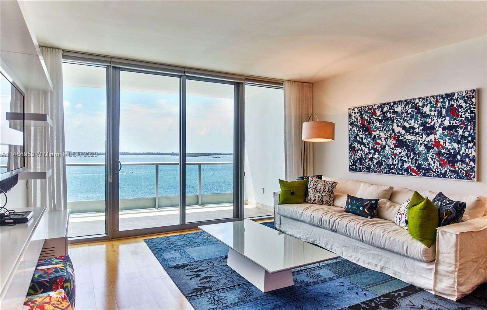 Property Photo:  1331 E Brickell Bay Dr 1207  FL 33131 