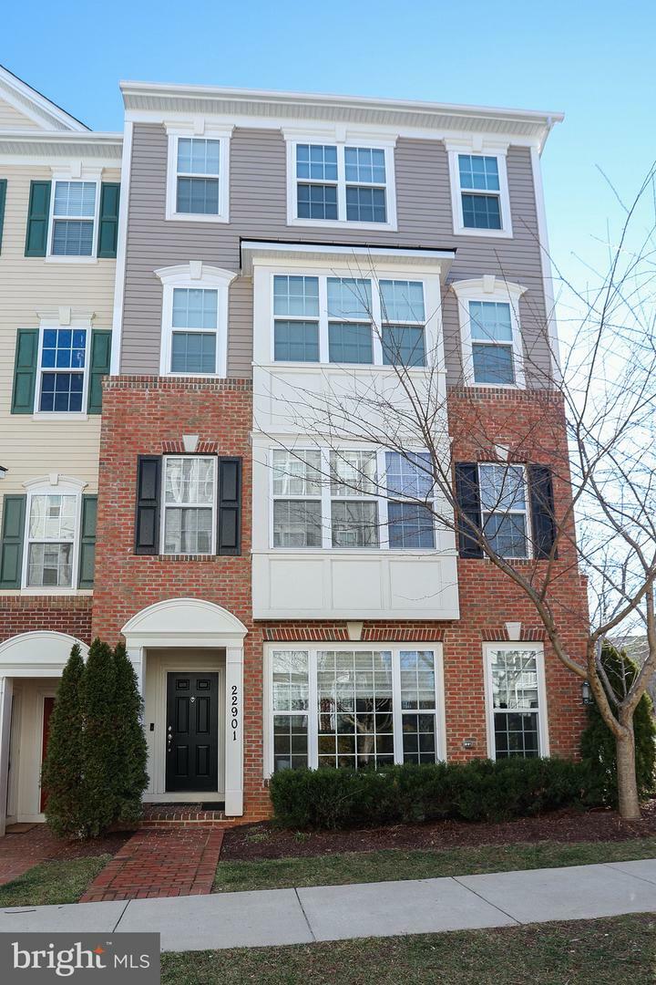 Property Photo: 22901 Spicebush Drive 1561 MD 20871
