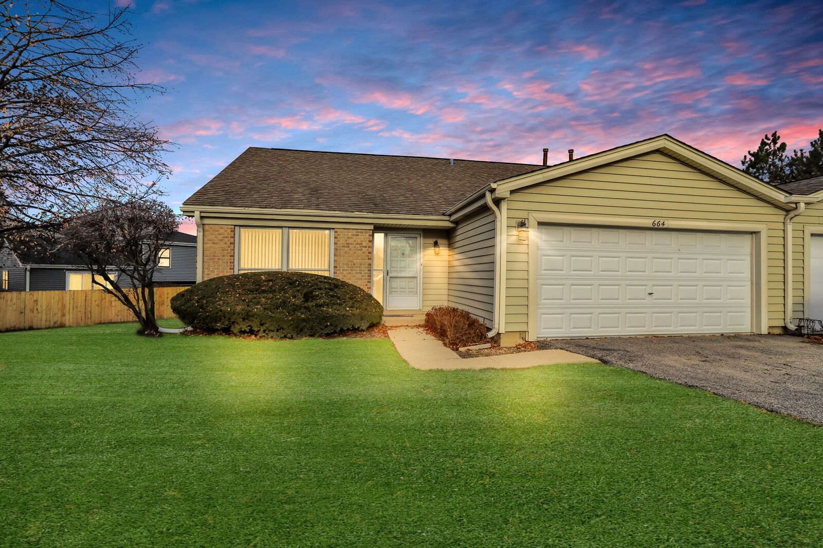 Property Photo:  664 Claridge Circle  IL 60169 