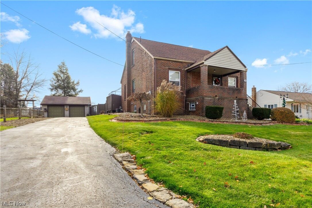 Property Photo:  431 Blossom Avenue  OH 44405 