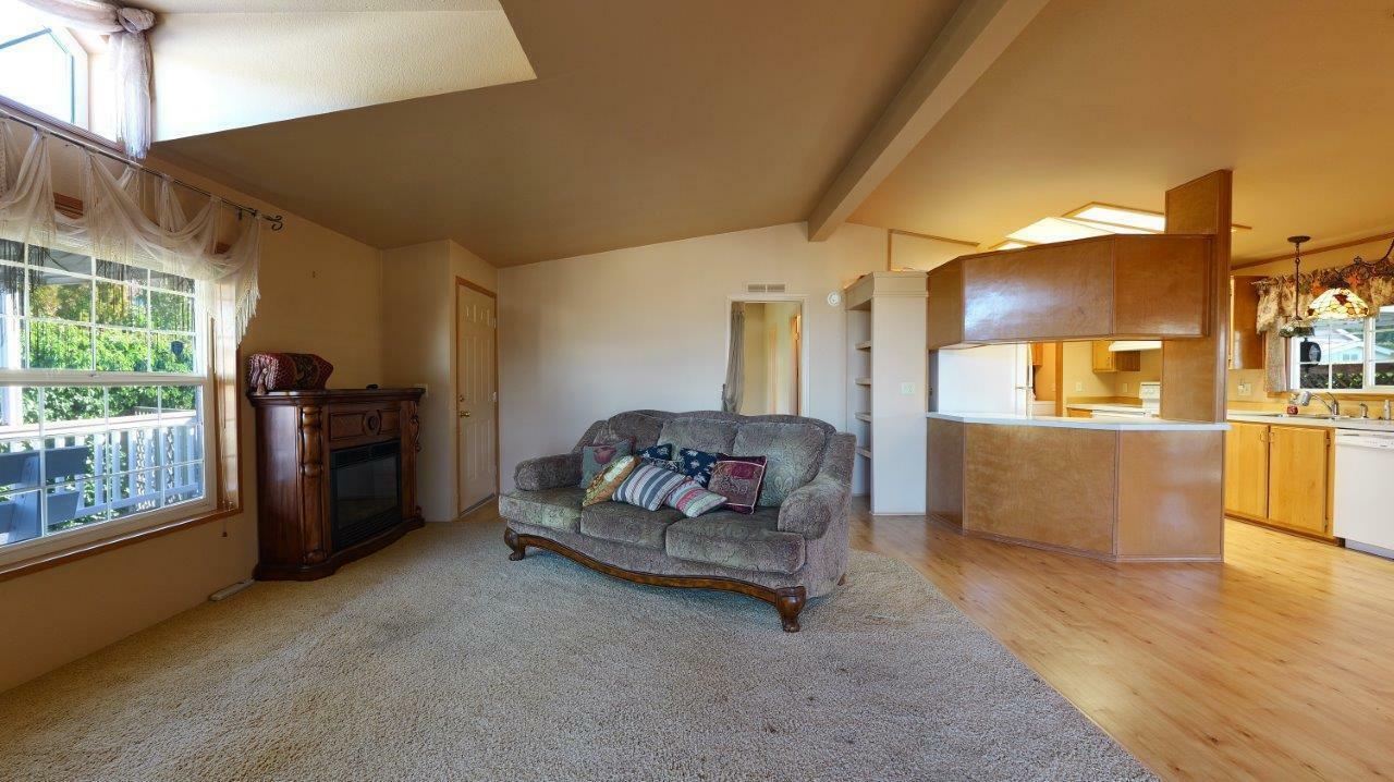 Property Photo:  3955 S Stage Road Apt 90  OR 97501 