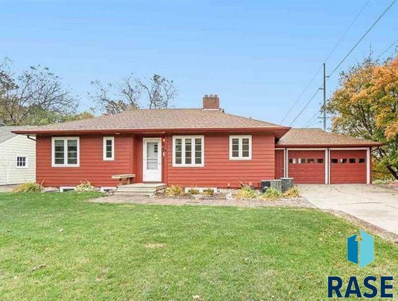 Property Photo: 2809 W 22nd St SD 57105